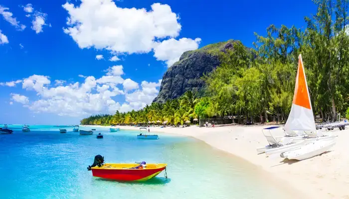 Mauritius beaches to explore, A Traveller’s Guide to Mauritius